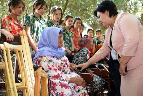 Uchtasi birda: sayyor qabul, tibbiy kо‘rik va mehnat yarmarkasi